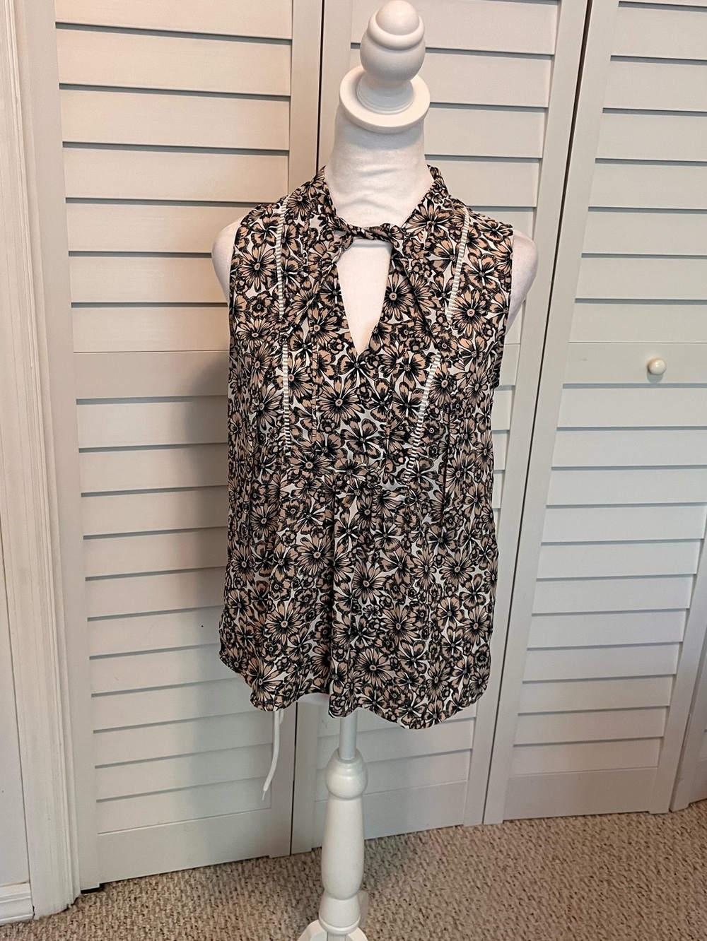 Banana Republic Print Soft Stretch Modal Top Floral Black White XS Sleeveless